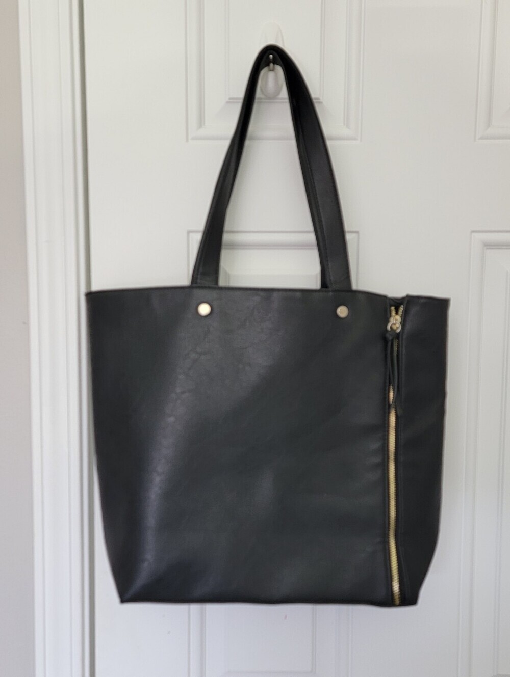 Black Neiman Marcus Tote Dual Shoulder Straps Zipper Front 13x16 Faux Leather